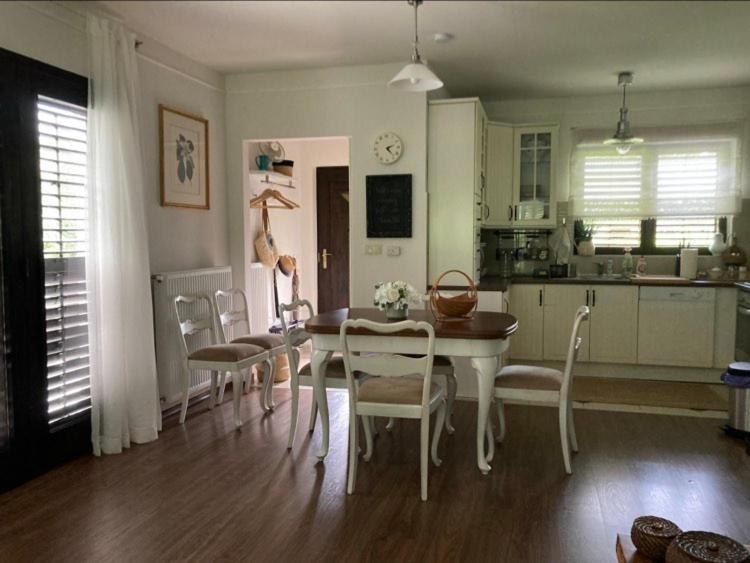 Weber Villa Gyenesdiás エクステリア 写真